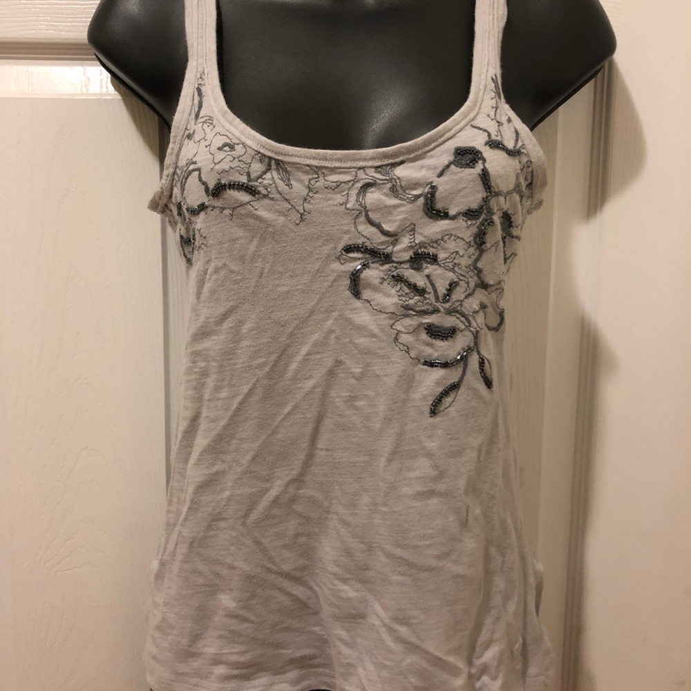Gray tank top